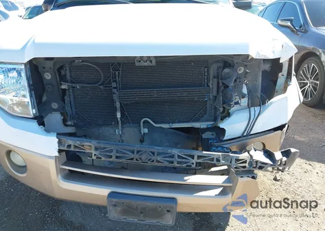 2013 Ford Expedition Xlt z USA, uszkodzony, nr VIN 1FMJU1J51DEF51938